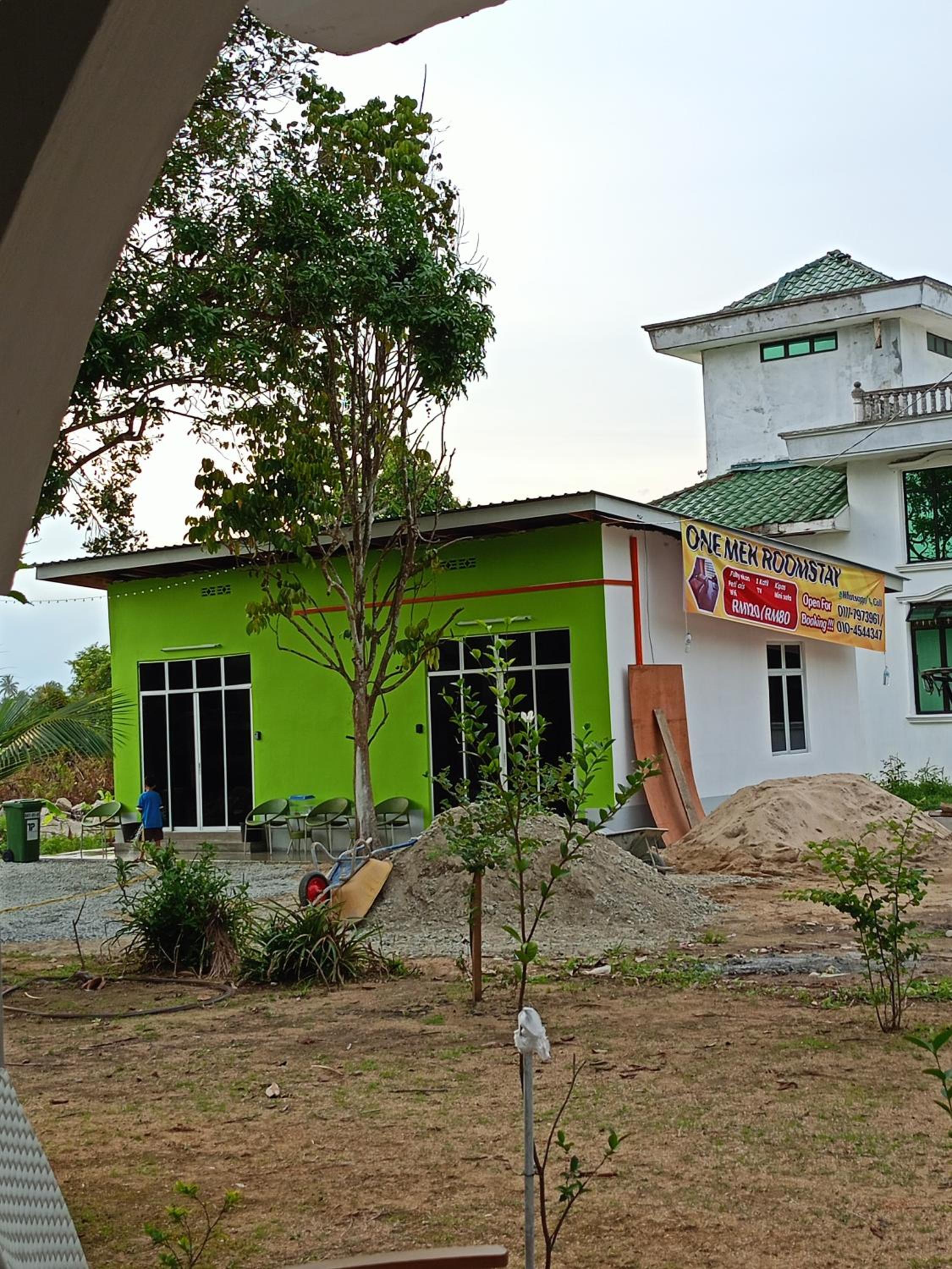 One Mek Roomstay photo 1