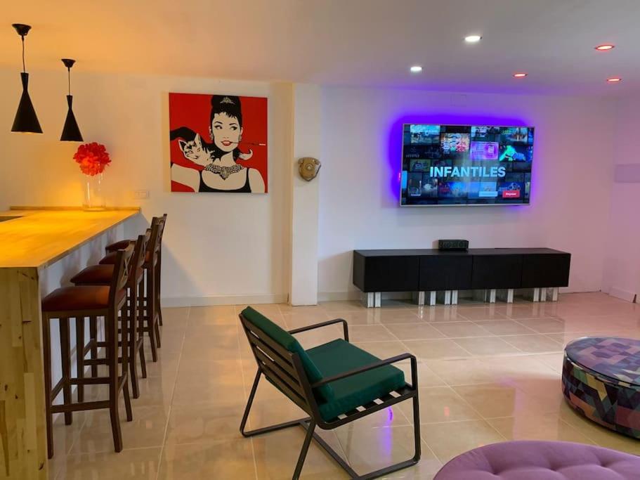 lounge