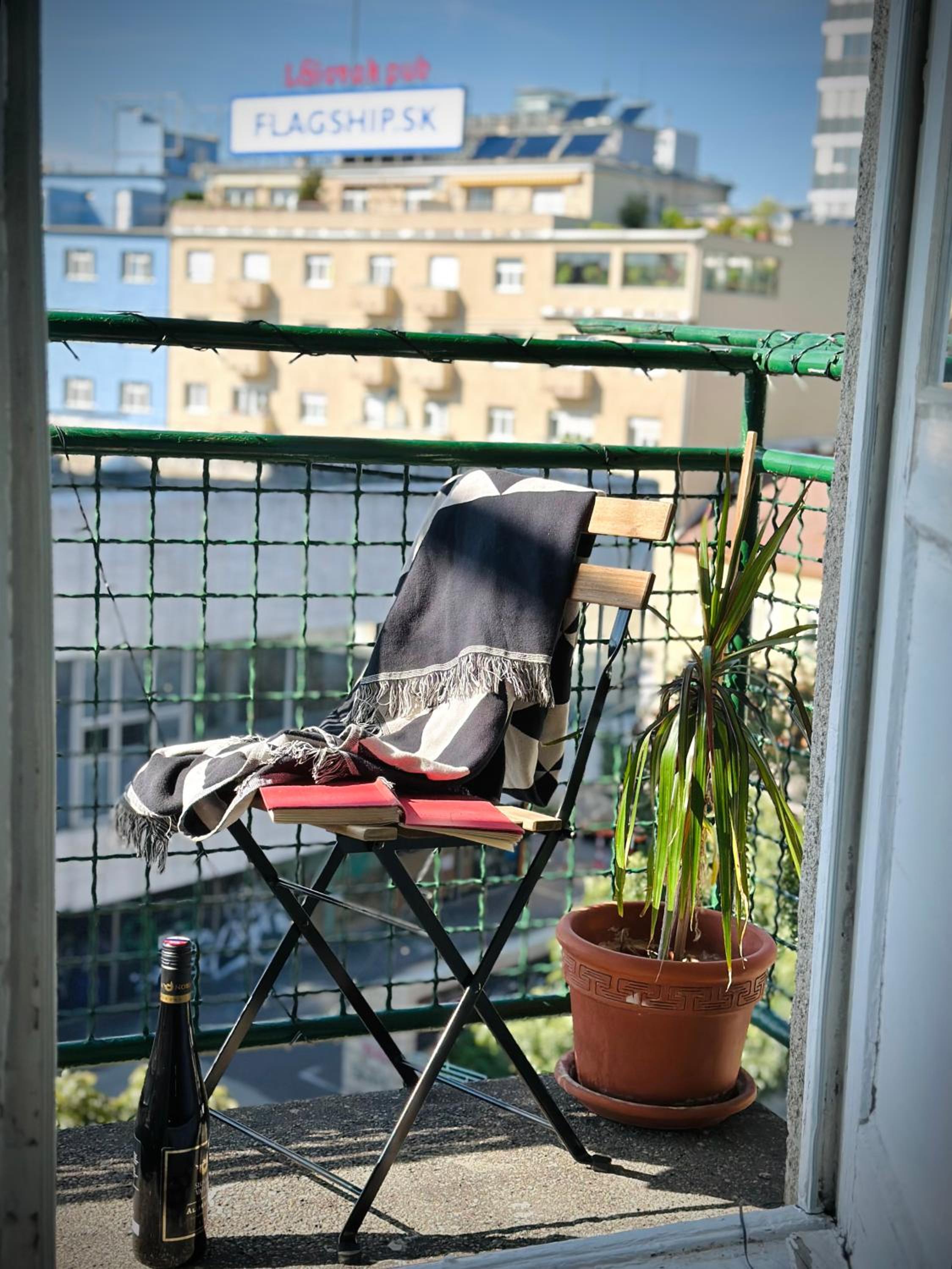 Little Rembrandt Apartment view 3
