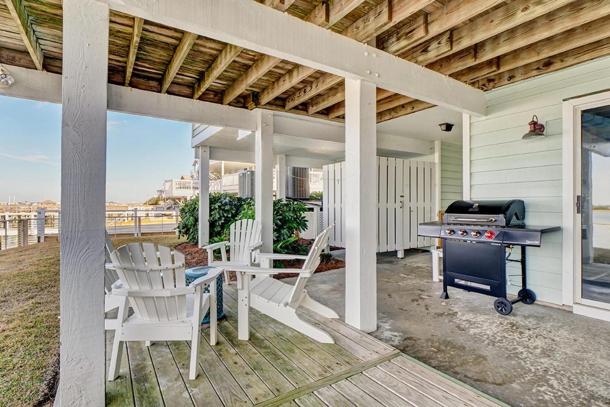 Sea Dog Retreat by Sea Scape Properties