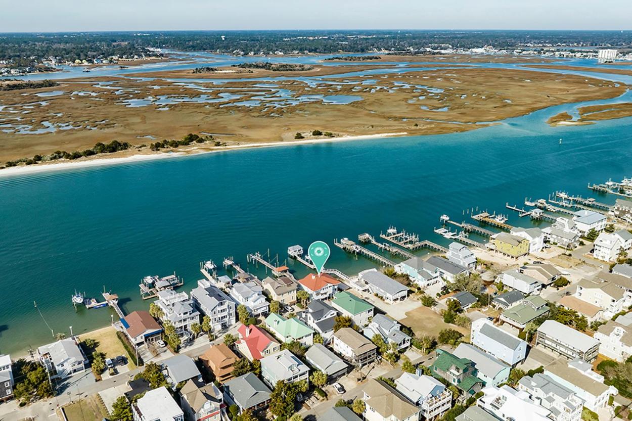 Sea Dog Retreat by Sea Scape Properties