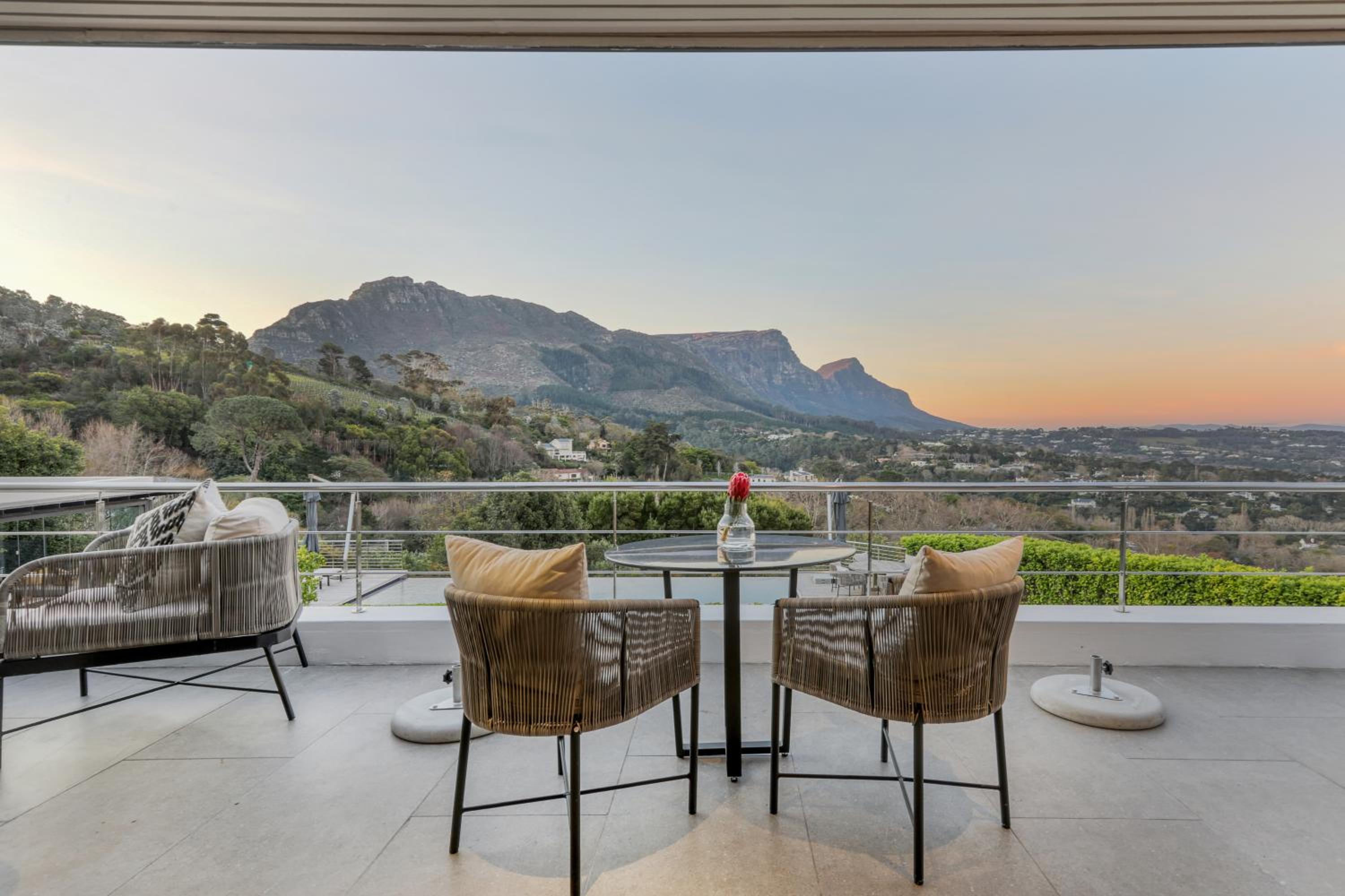 Villa Lion View Private Luxury Retreat view 4