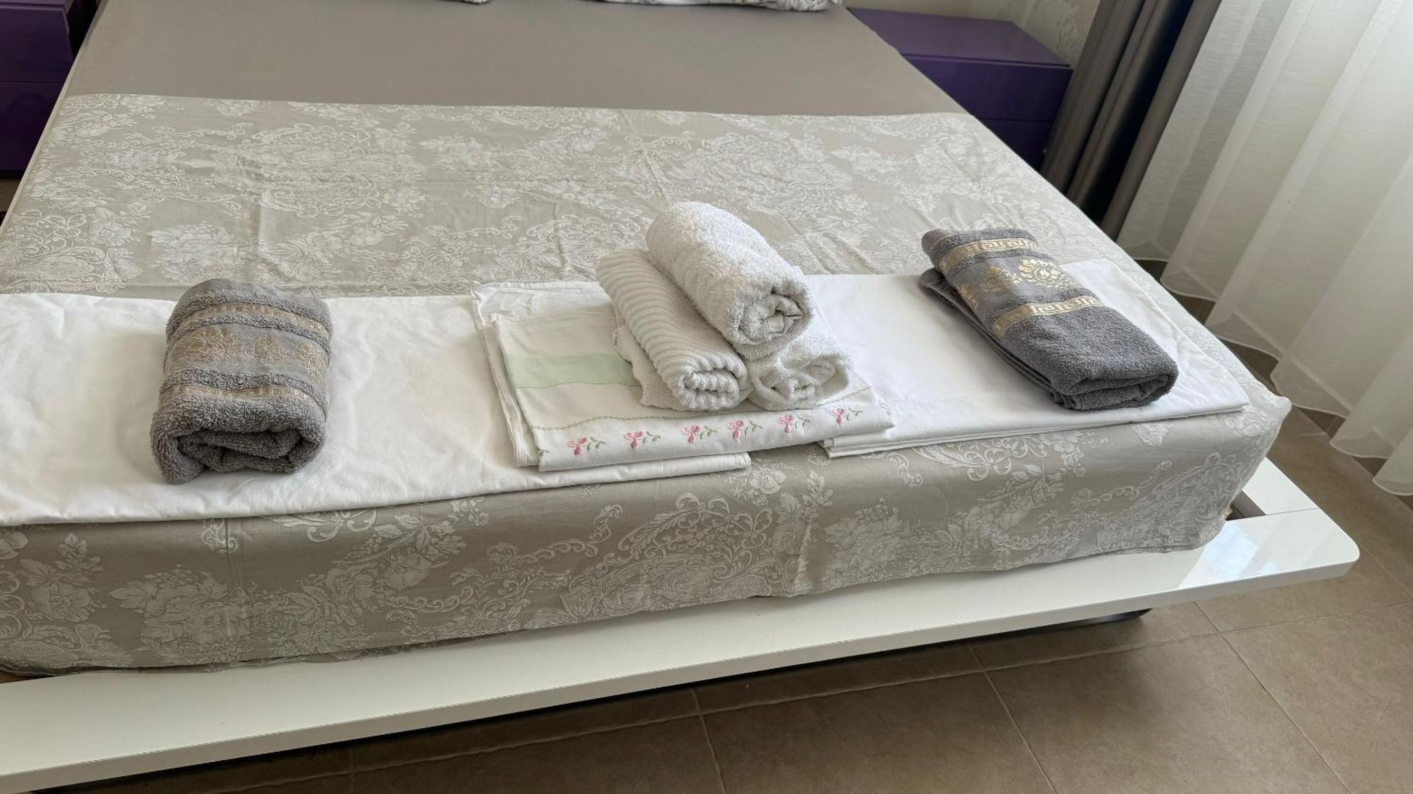 Apartament Todhe - Gjiri Lalezit 500m from the beach