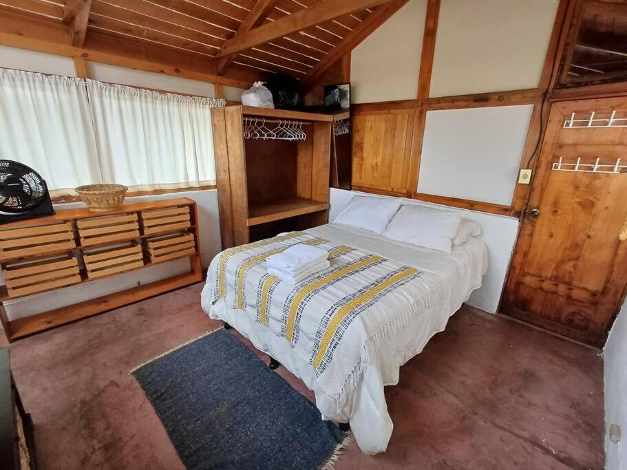 Cozy Apartment, near boat dock view 2