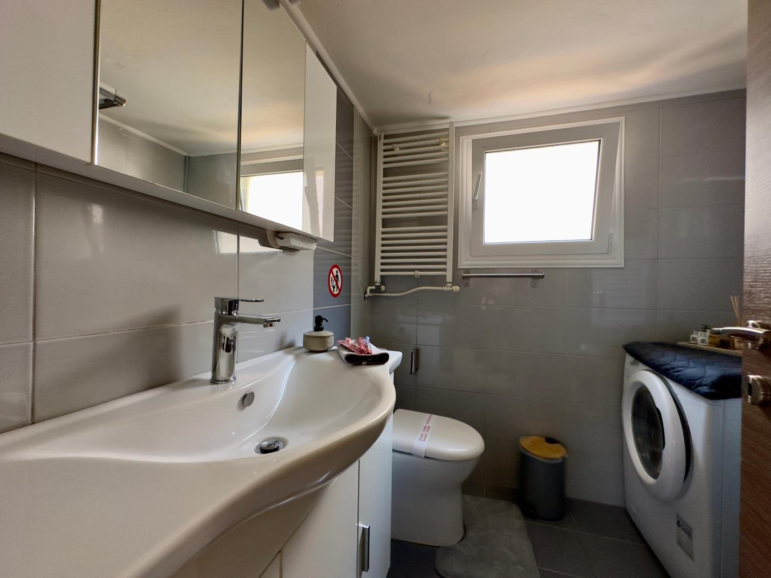 Thessaloniki Vacations - Luxurious Modern Home in Kalamaria by TT - Property Image 11