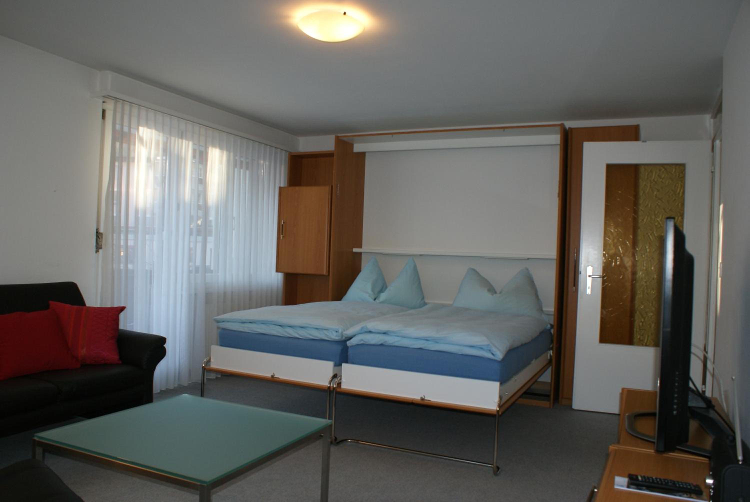 Ravaisch 22 view 4