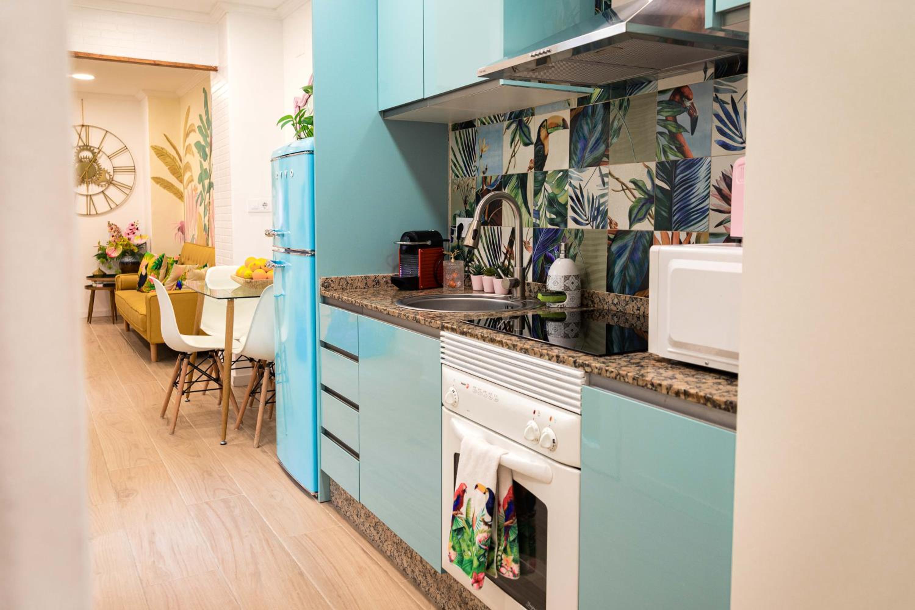 Artistic flat next to Ruzafa Welcome to the Jungle