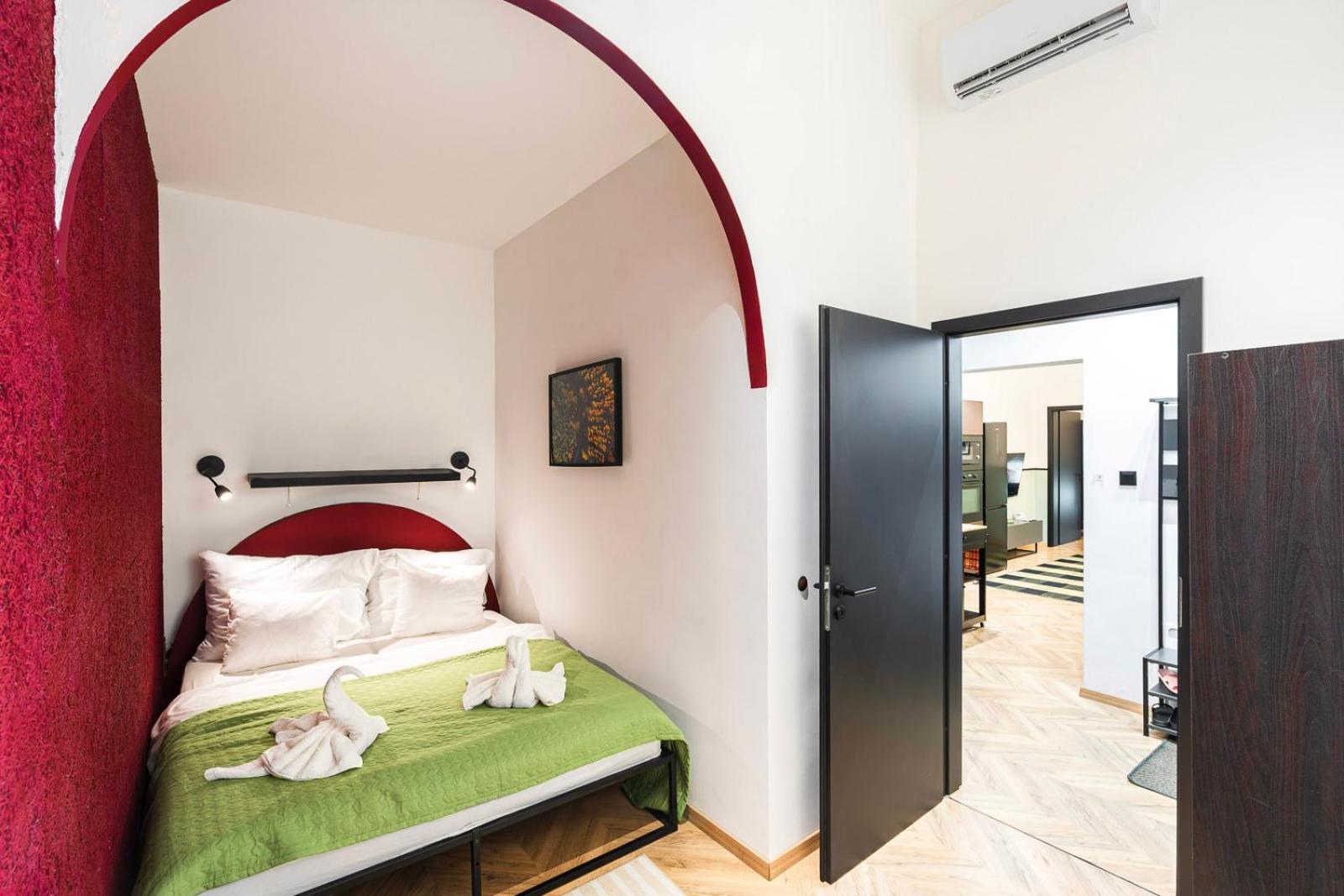 Luxury Peaceful Nest by the St Stephen's Basilica view 3