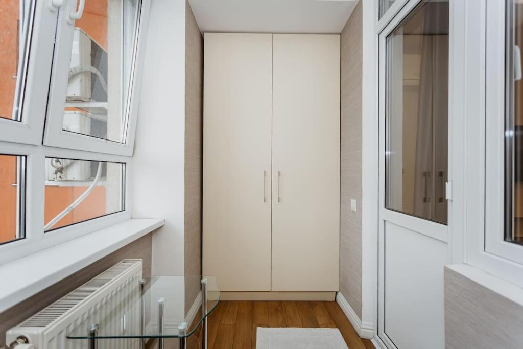 Ellina Apartments ParkLake view 5