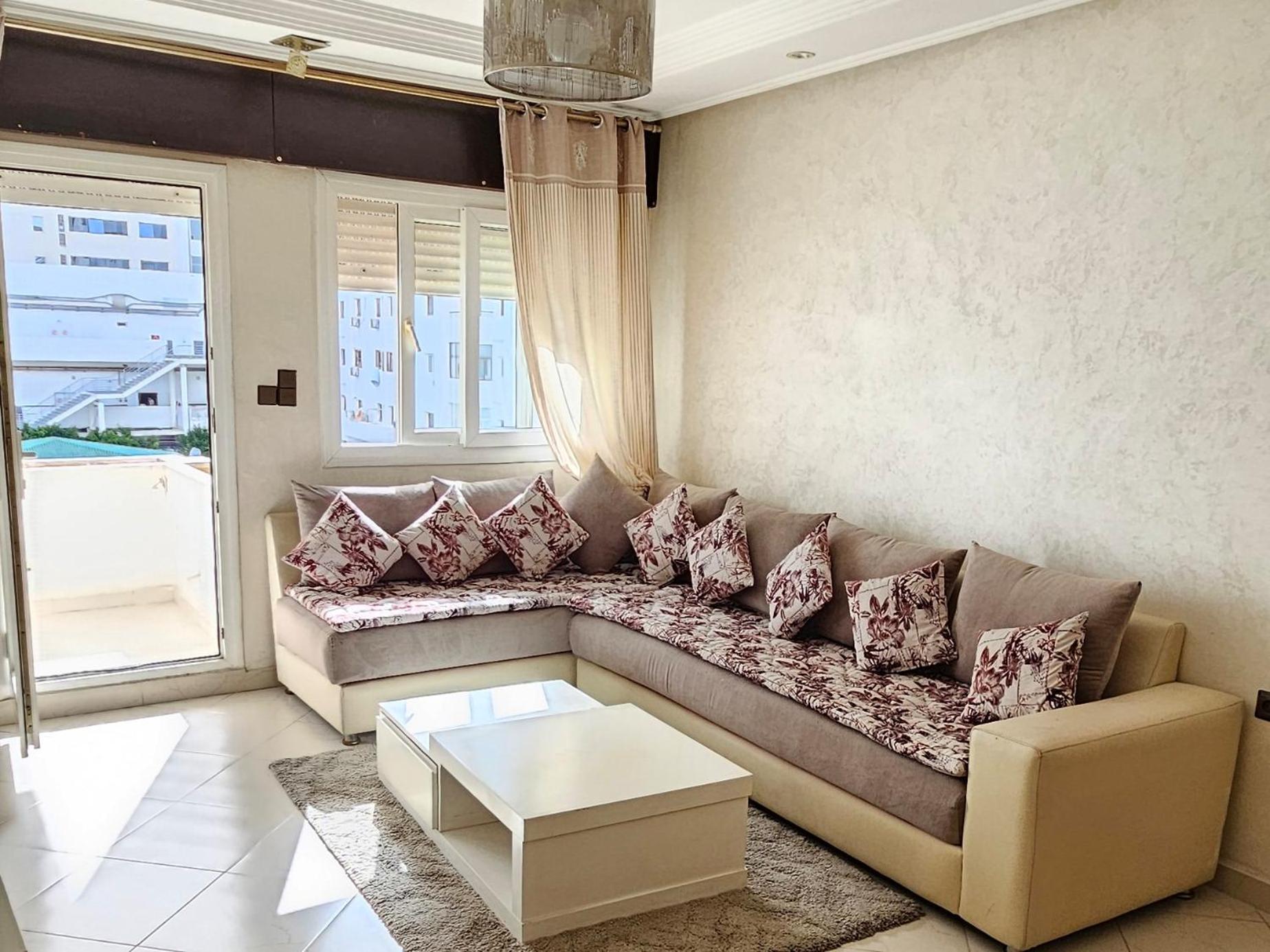 Sunny Cosy apartment near TGV station & Corniche view 2