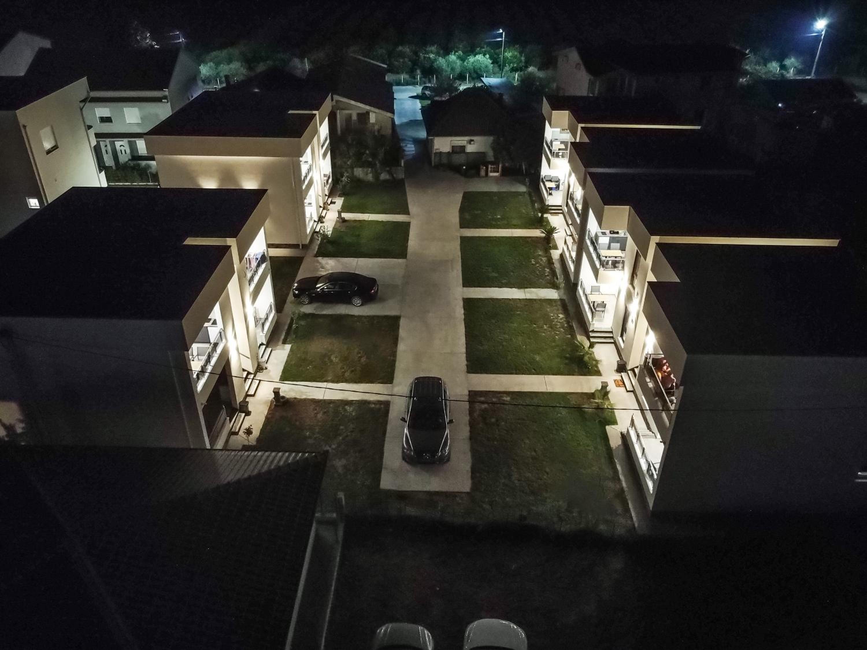 Bumax Apartments