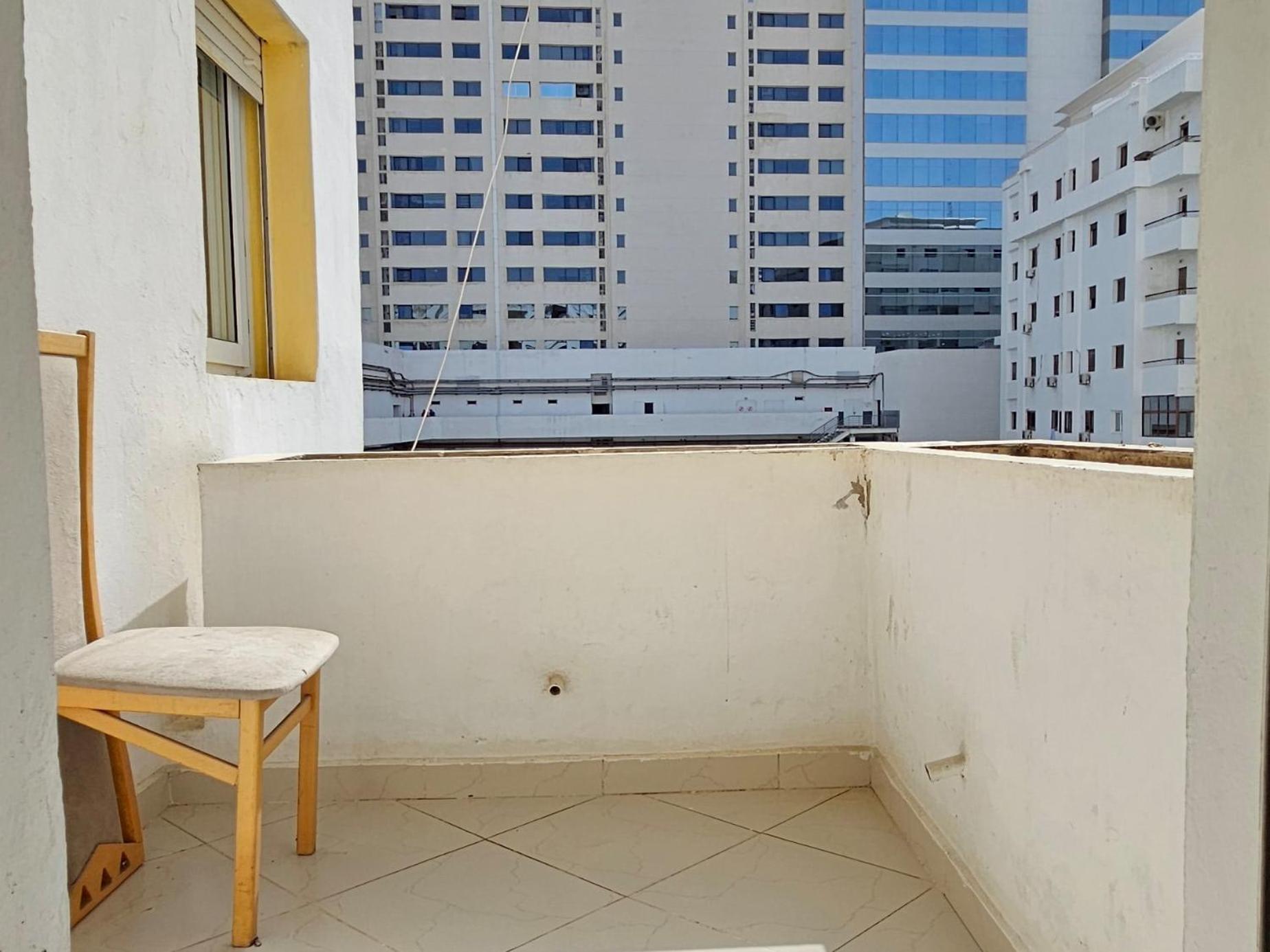 Sunny Cosy apartment near TGV station & Corniche view 5