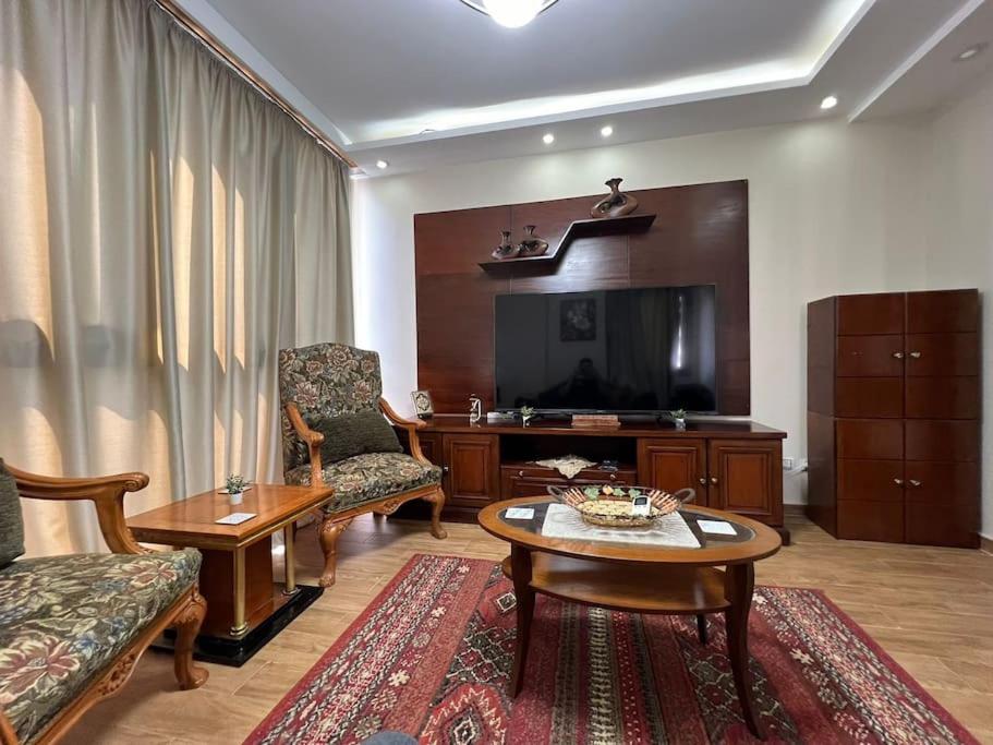 Spacious Apartment with Antique Furnishings & Views