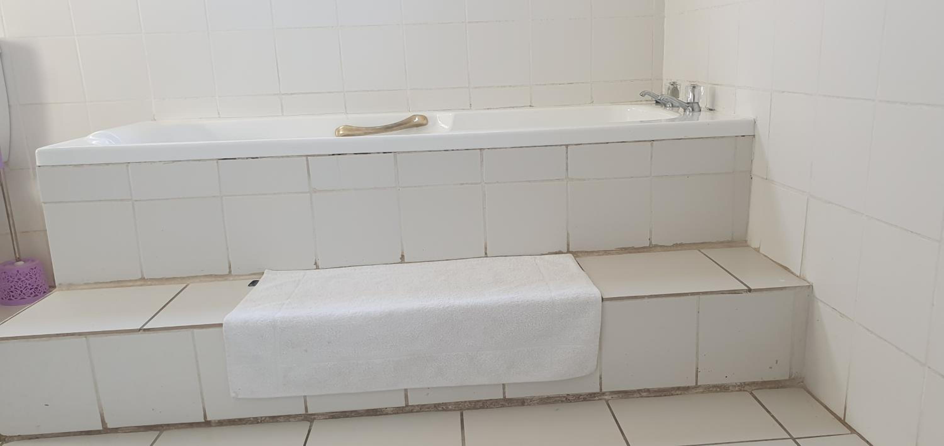 Vuyomat Guest House 1 view 3