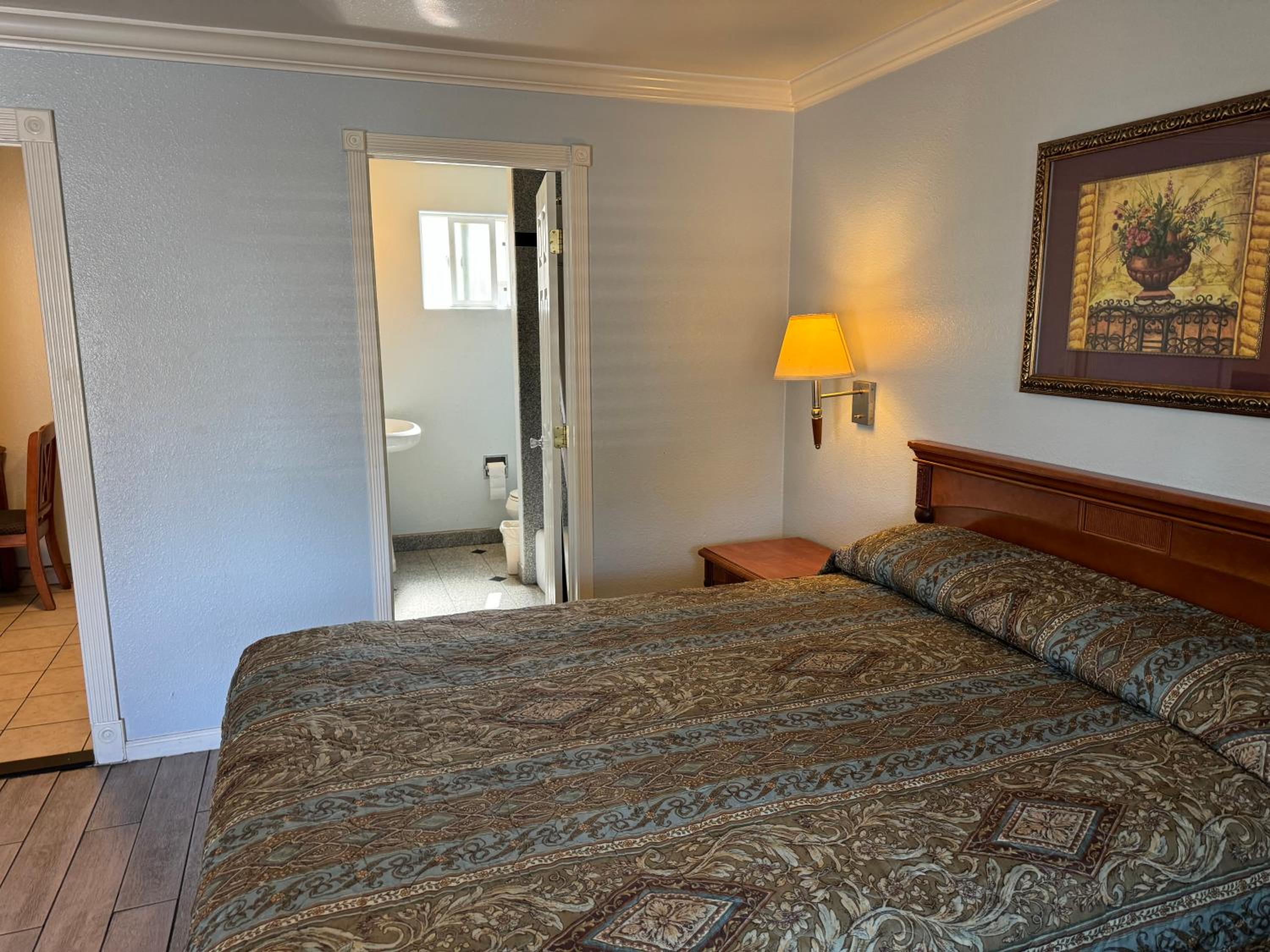 Vallejo Vacations - California Motel Vallejo Napa Valley - Property Image 3