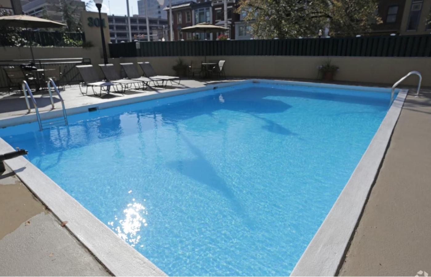 PP 2401 Modern Corporate 2br Suite pool, Gym