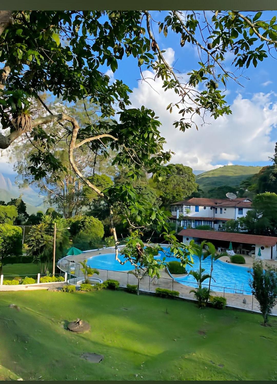 Apartamento Cond Vale do Sol - Hotel em Petrópolis - Itaipava Piscina Cinematográfica