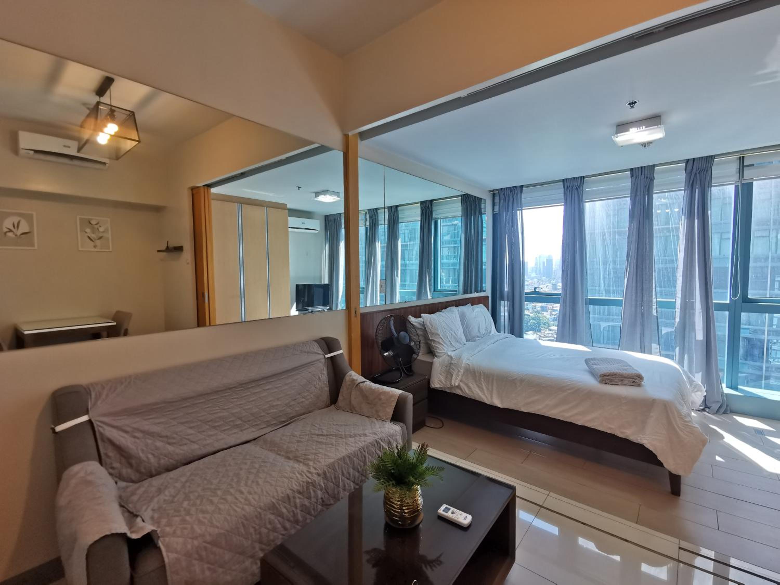 One Uptown Residence BGC One Bedroom