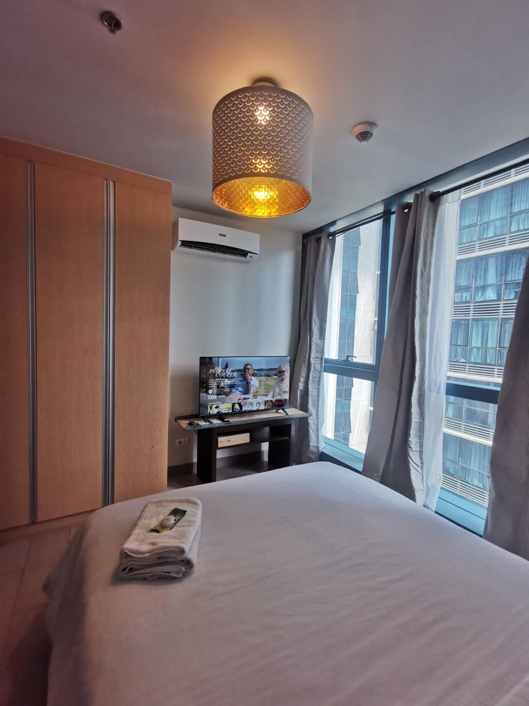 One Uptown Residence BGC One Bedroom