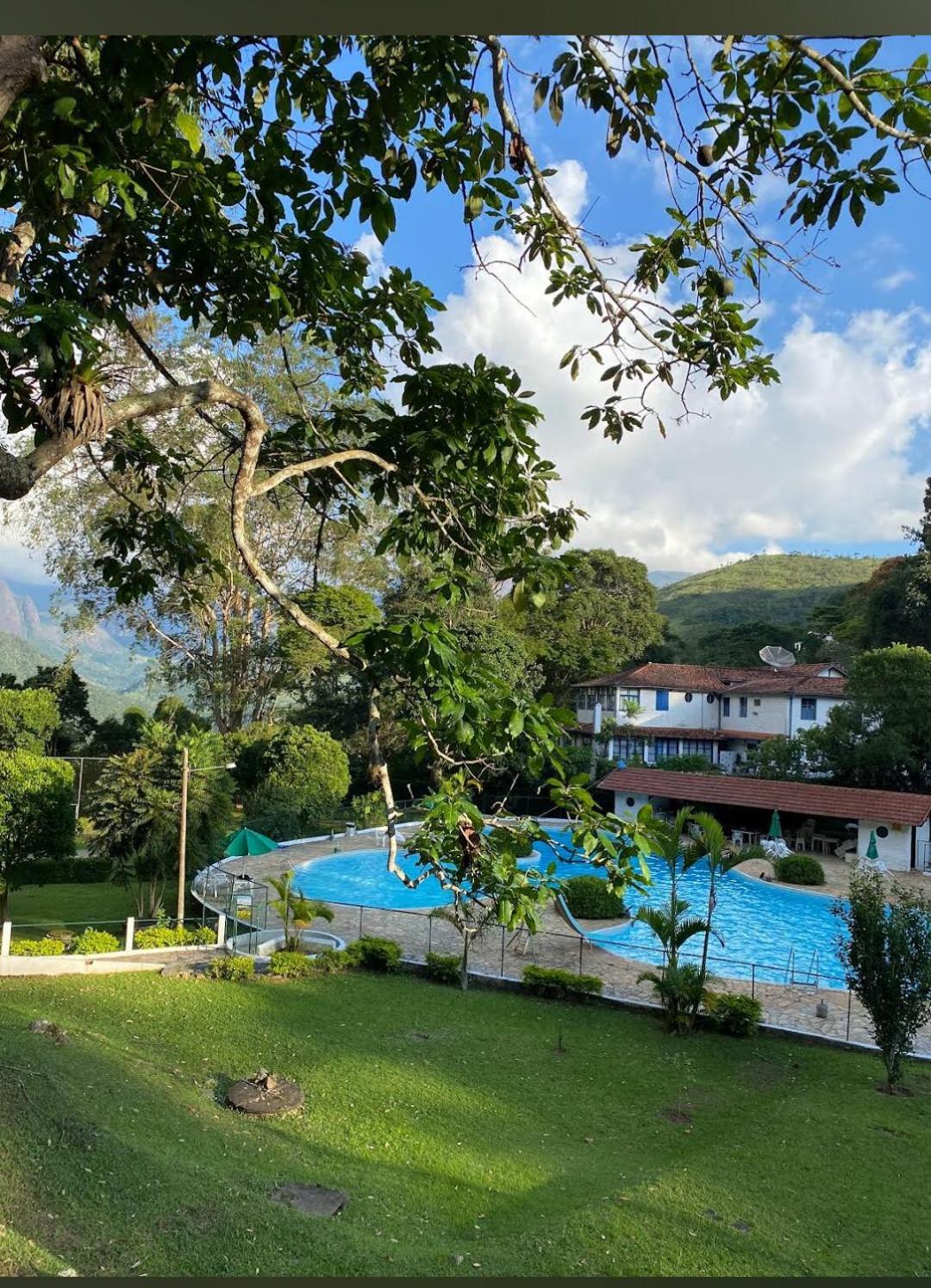 Apartamento Cond Vale do Sol - Hotel em Petrópolis - Itaipava Piscina Cinematográfica