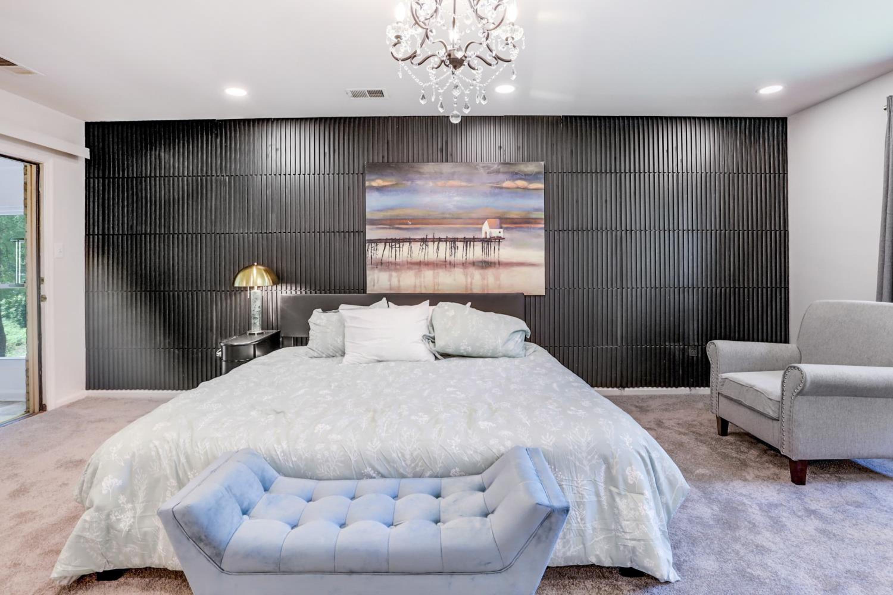 Château Luxurious home, 5min MGM view 3