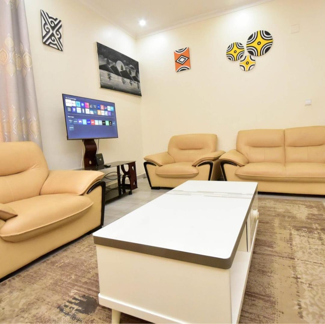 NYARuTARAMA APARTMENT