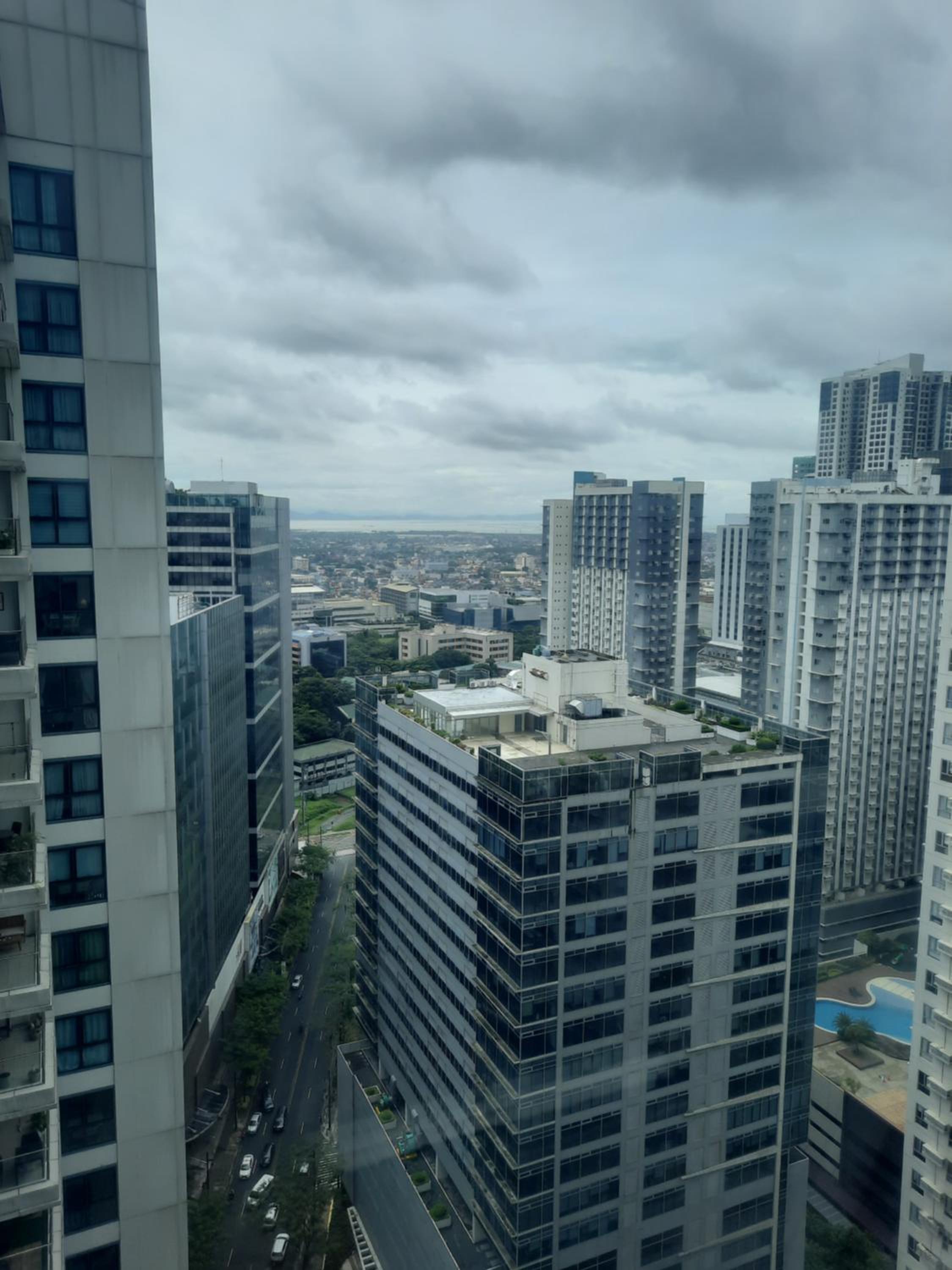 Bonifacio global city one uptown residence-2 Bedroom view 3