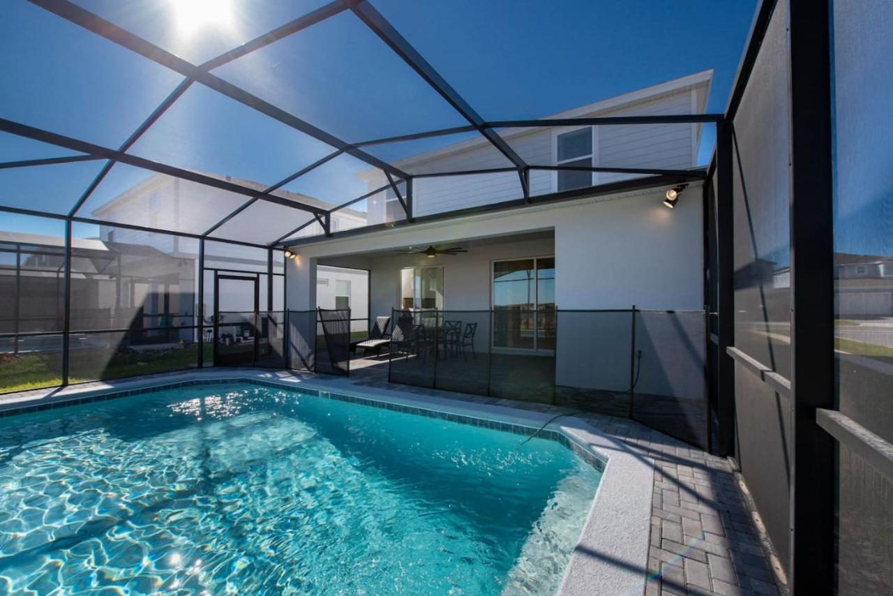Charming 5BD Home All suites with Pool and BBQ Grill view 3