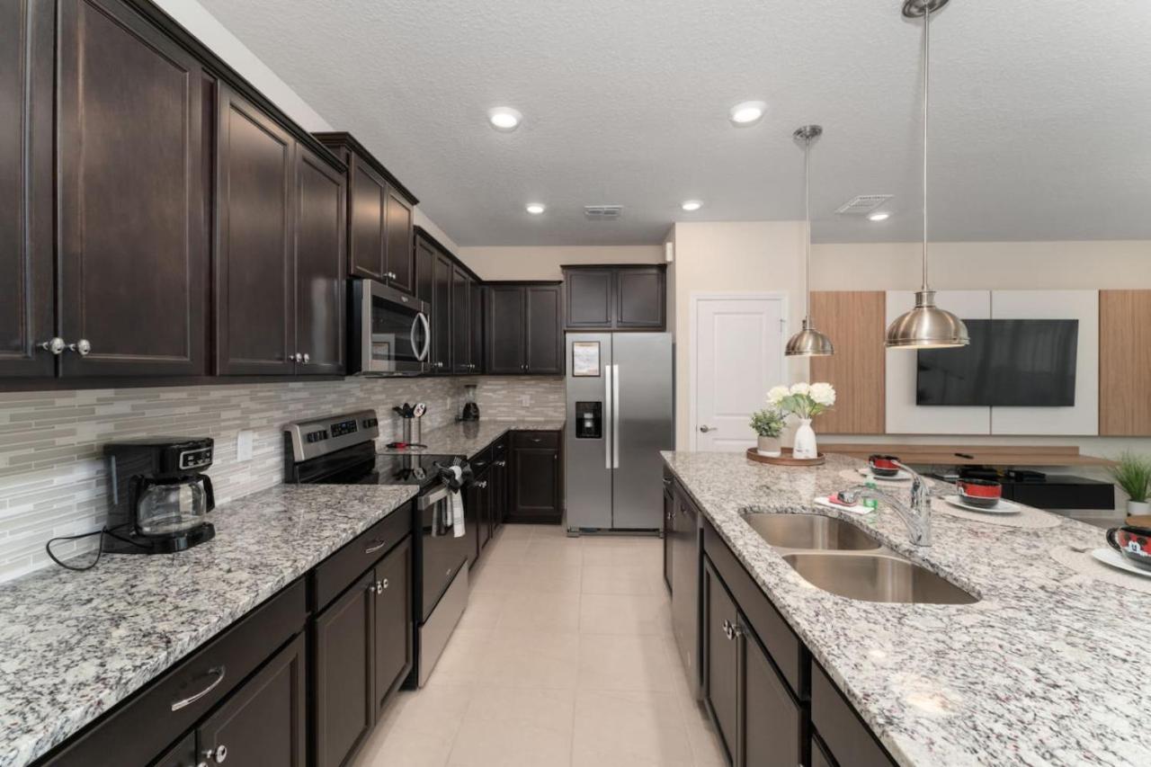 5BD InstaWorthy home with Pool and BBQ near Disney view 5