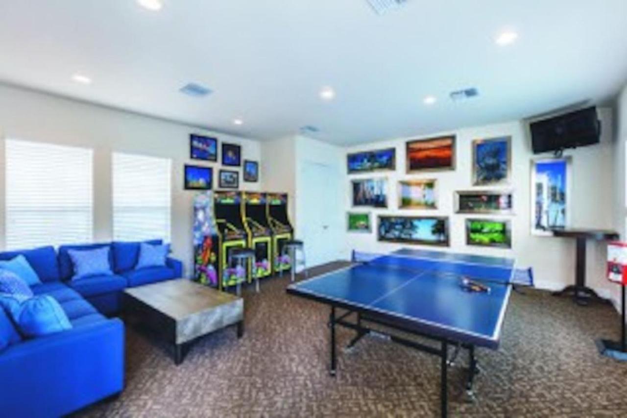 Wonderful 4BD Home with Pool near Disney