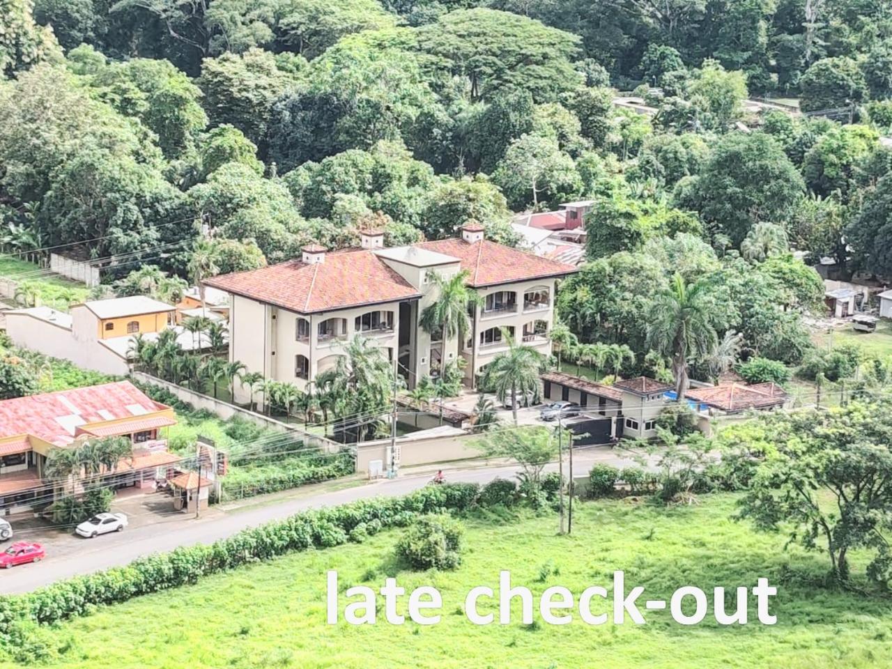 Condo in Herradura with 3 BR, 2 baths for 6 guests