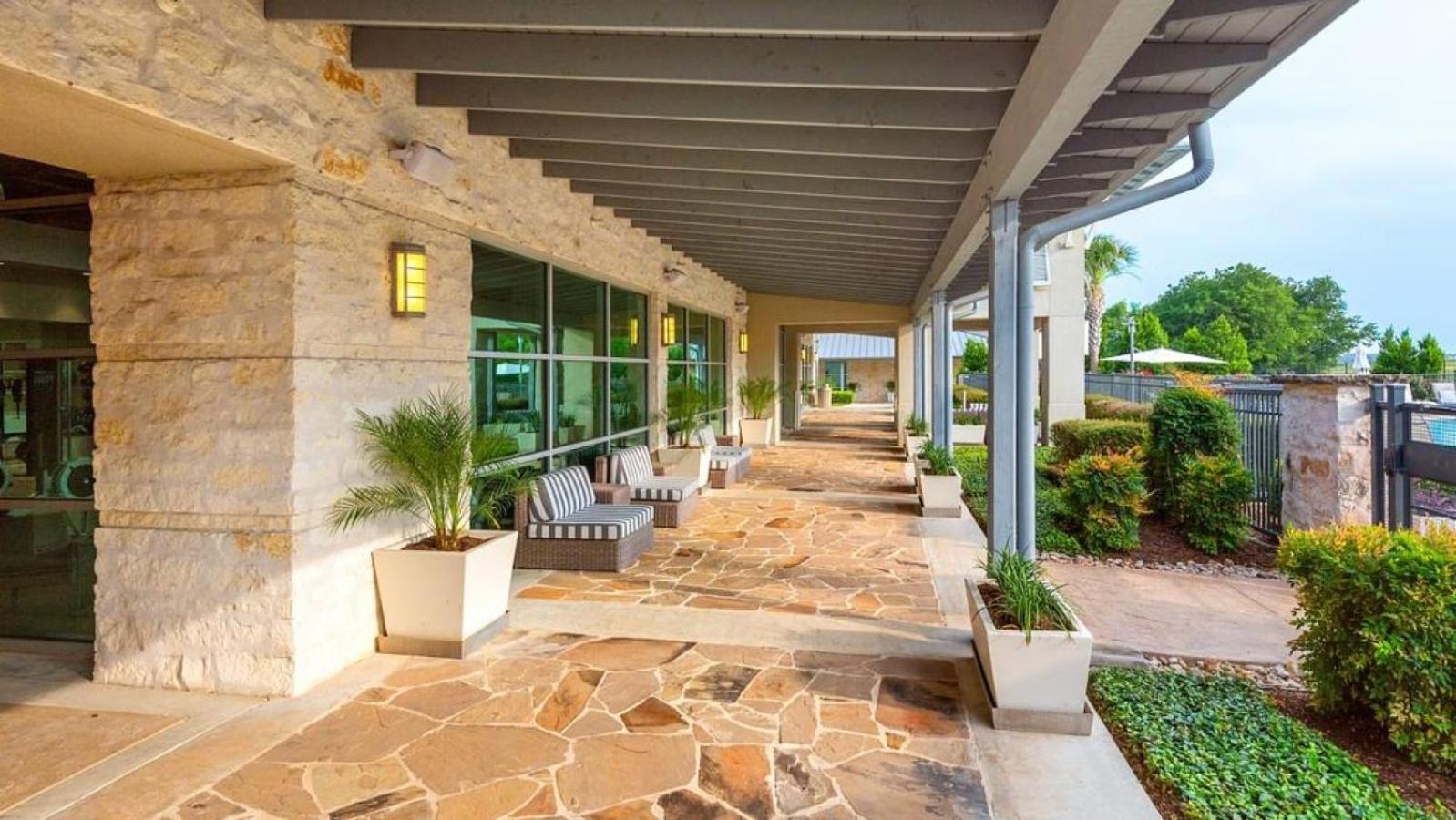 Landing at The Green at Plum Creek - Studio in Kyle