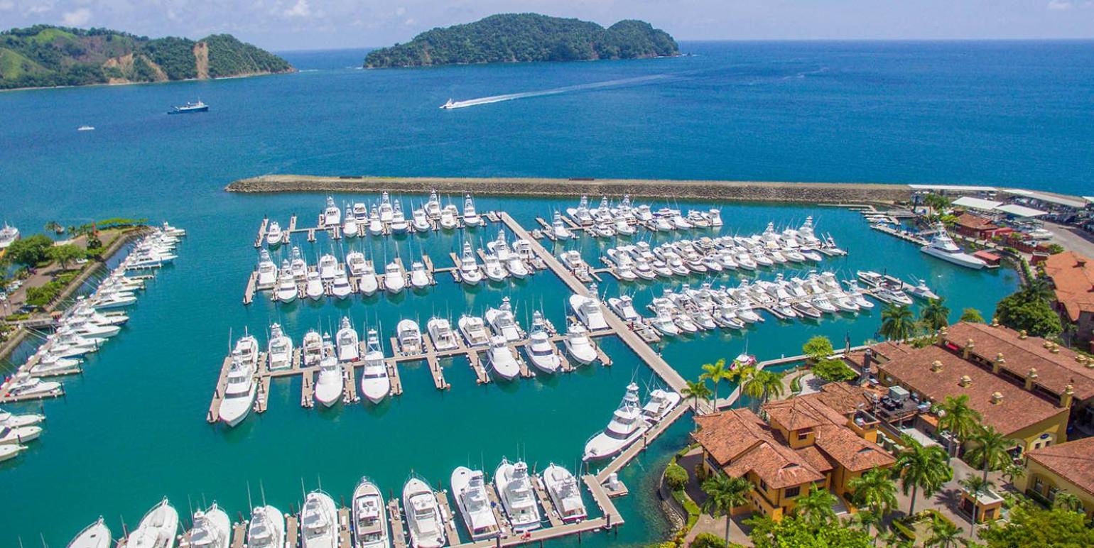 Condo in Herradura with 3 BR, 2 baths for 6 guests