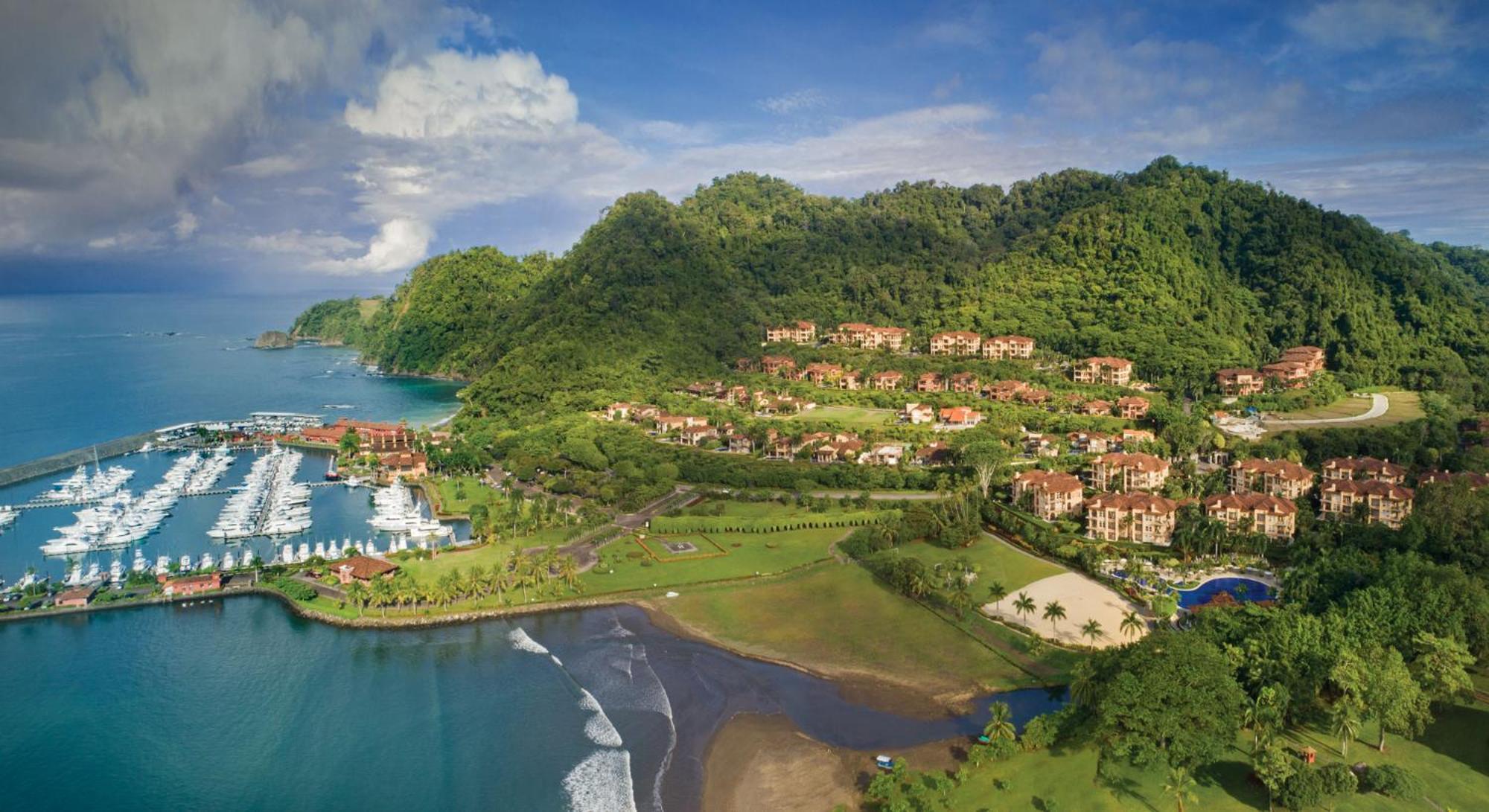 Condo in Herradura with 3 BR, 2 baths for 6 guests