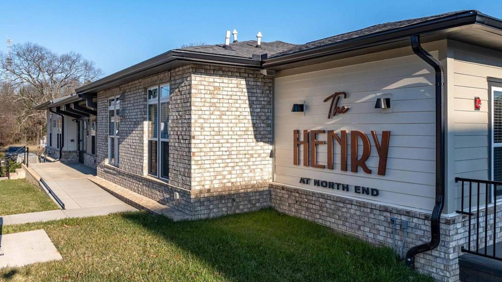 Landing at The Henry - 2 Bedrooms in Northwest Charlotte view 4