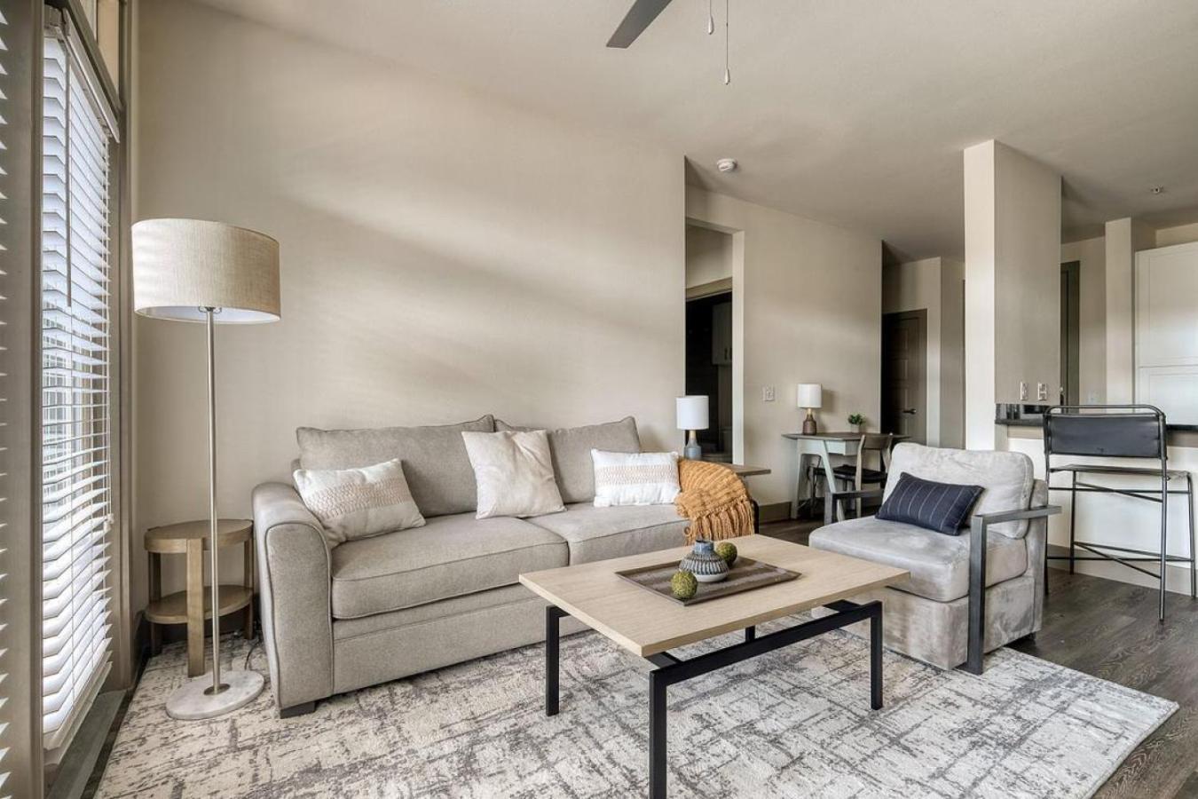 Landing at Enclave at Woodland Lakes - 2 Bedrooms in The Woodlands view 4
