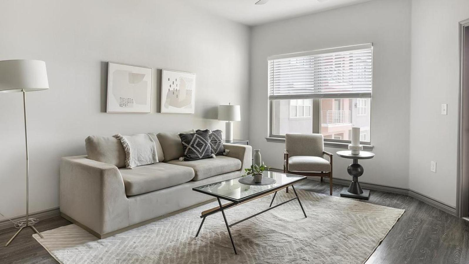Landing at Bottle House on Main - 1 Bedroom in Fort Worth