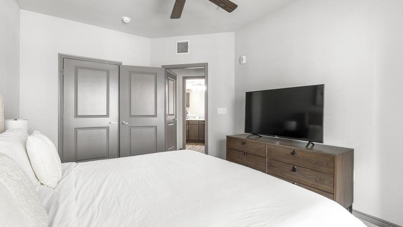 Landing at Bottle House on Main - 1 Bedroom in Fort Worth
