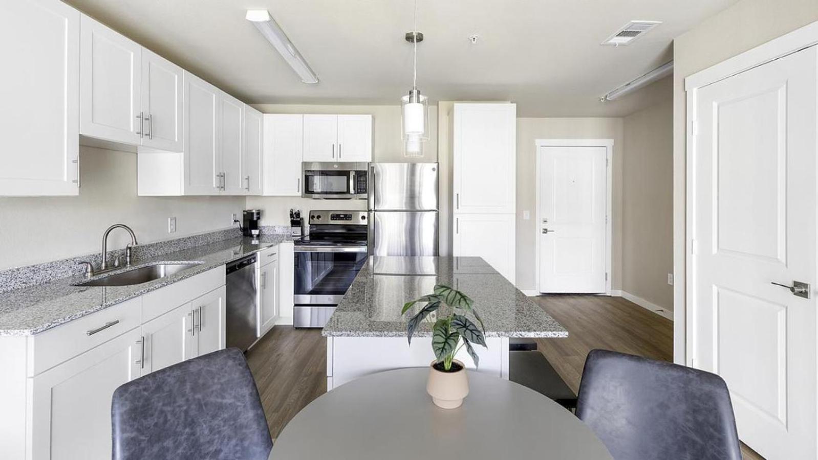Landing at Camden Crossing - 1 Bedroom in Fort Worth view 5