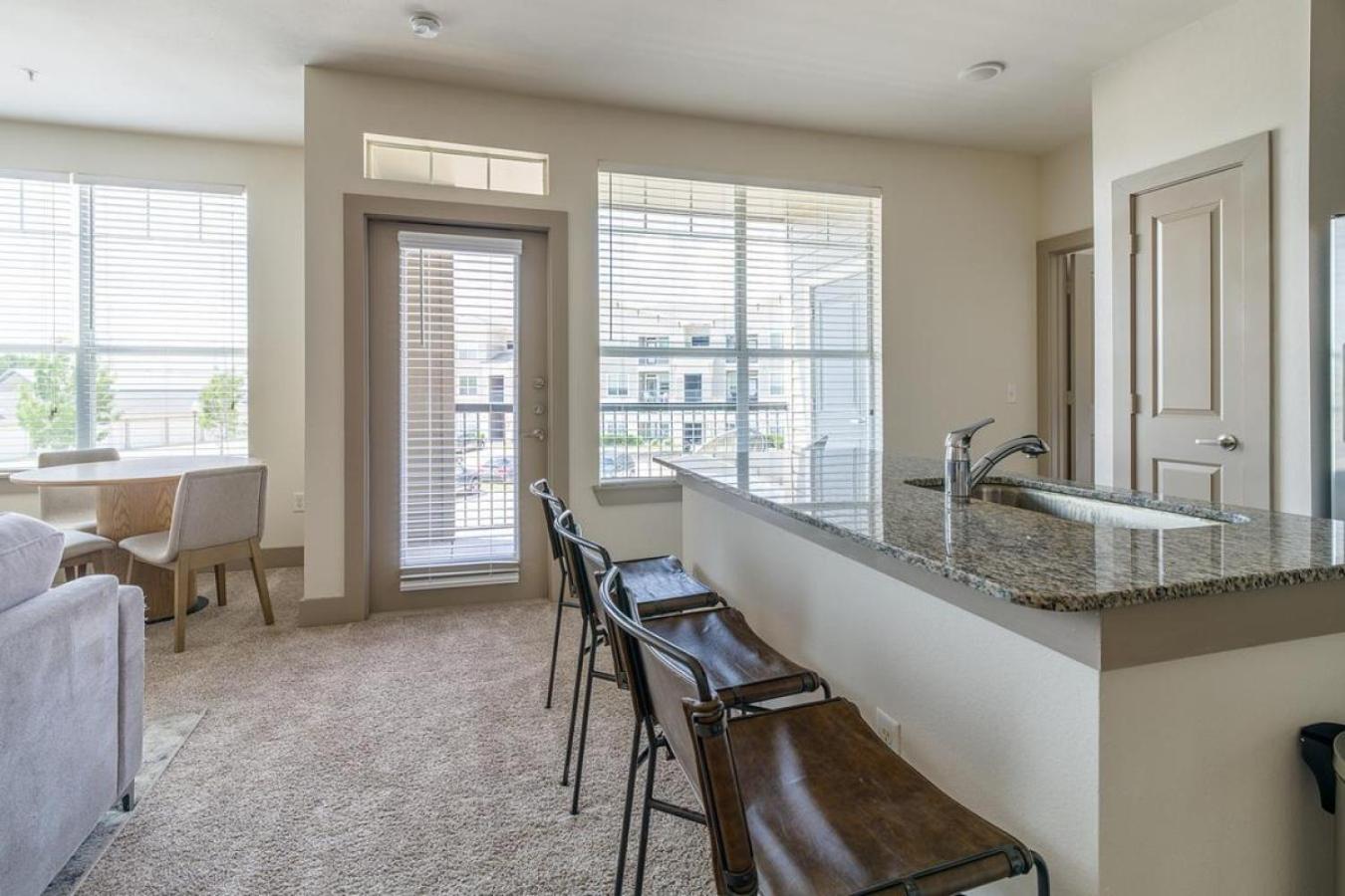 Landing at The Grayson - 2 Bedrooms in Cypressdale view 5
