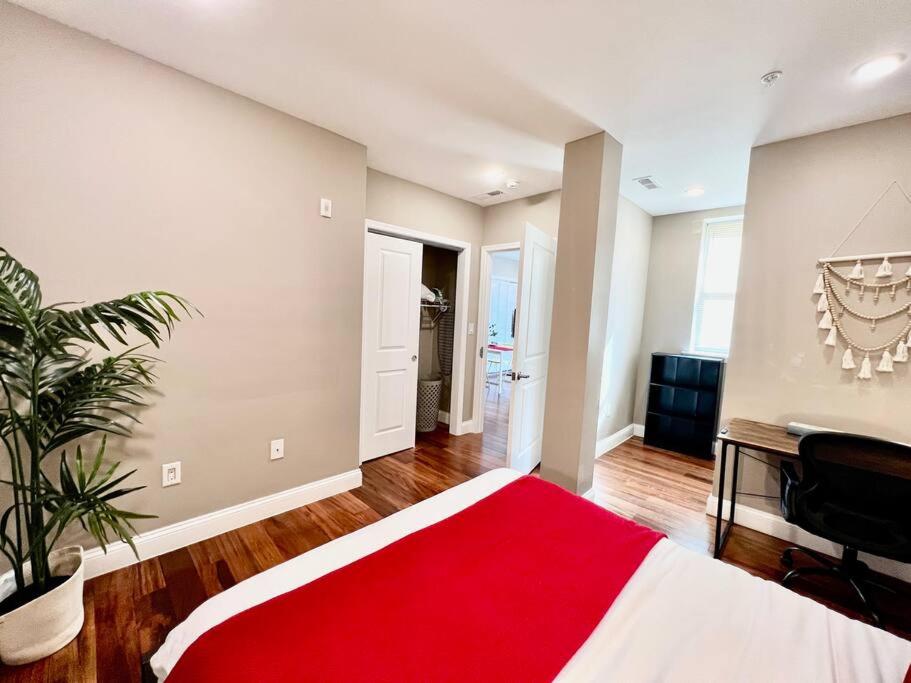 404 Rose in the city 1 BD living room in center city view 5