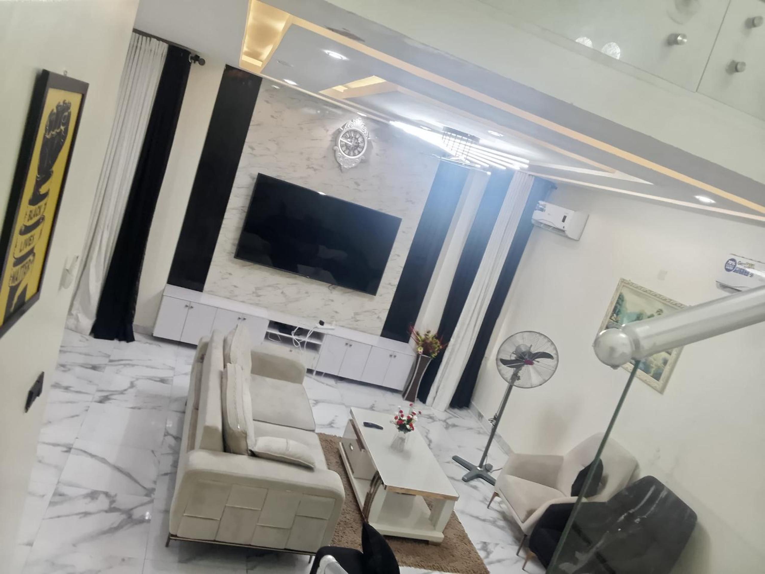 Royal Luxury Apartment