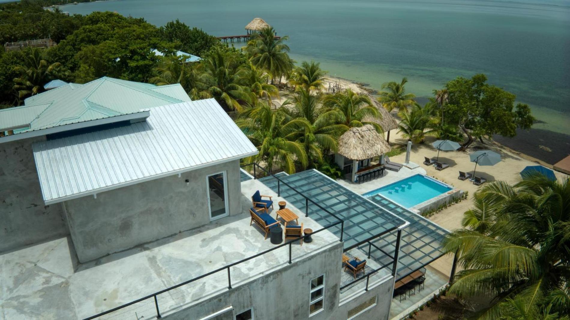 Conmigo Villas - 6 Bedroom Beachfront w Pool