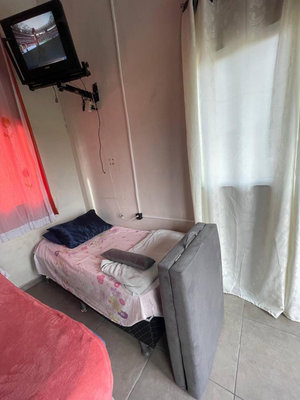 ALTO da COLINA KITINETES - PENEDO RJ