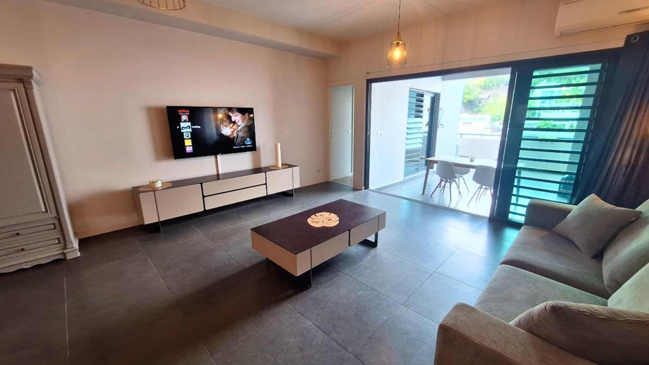 TAHITI - Meherio City Appt view 5