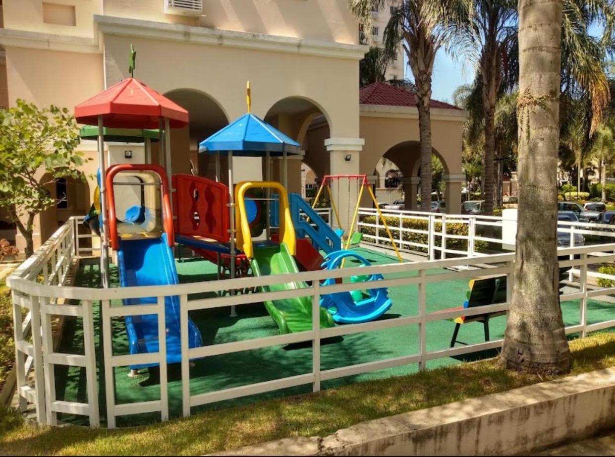 Apto completo com infra e ótima localização no Recreio dos Bandeirantes