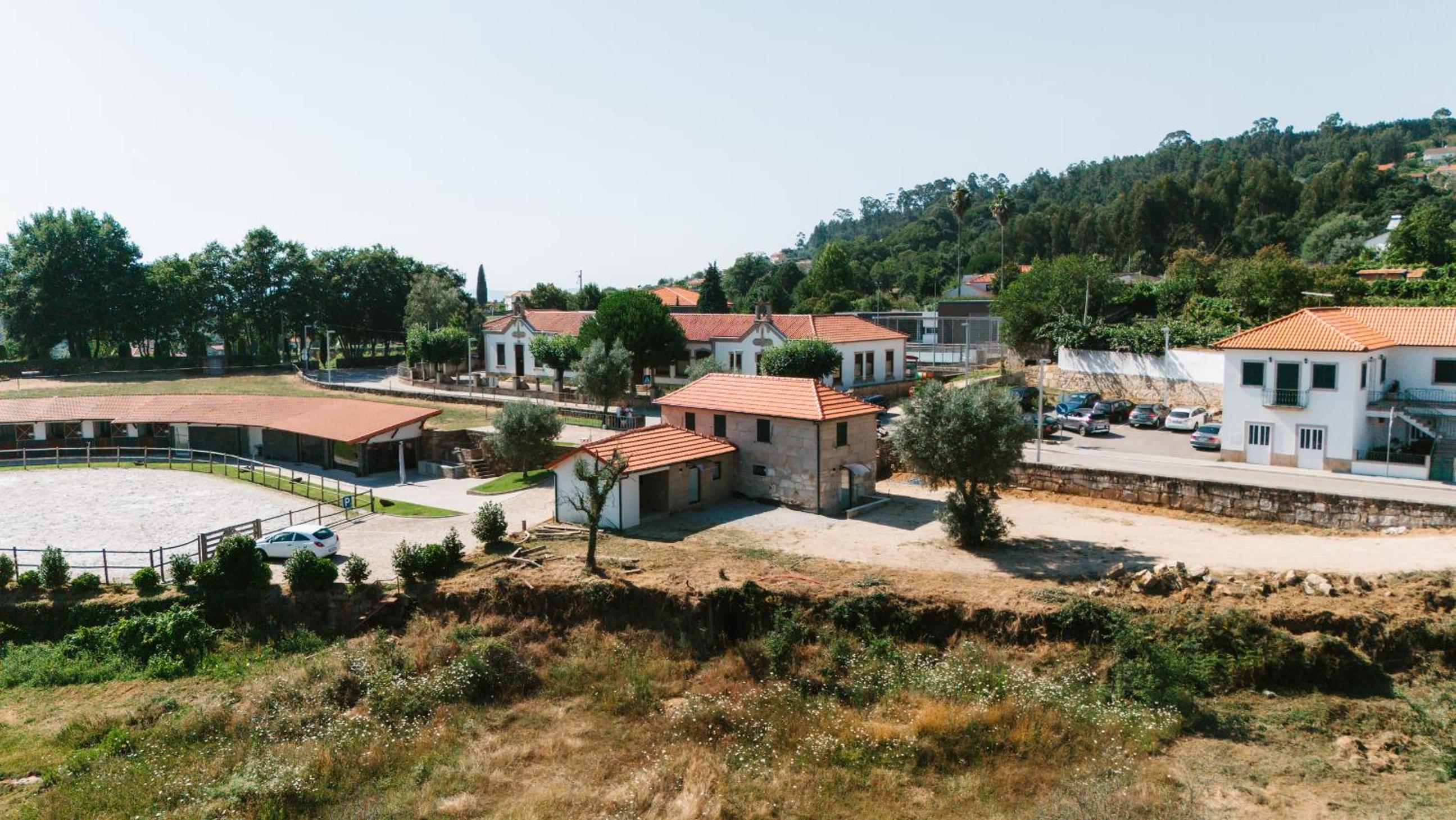 Alvarenga Apartments view 2