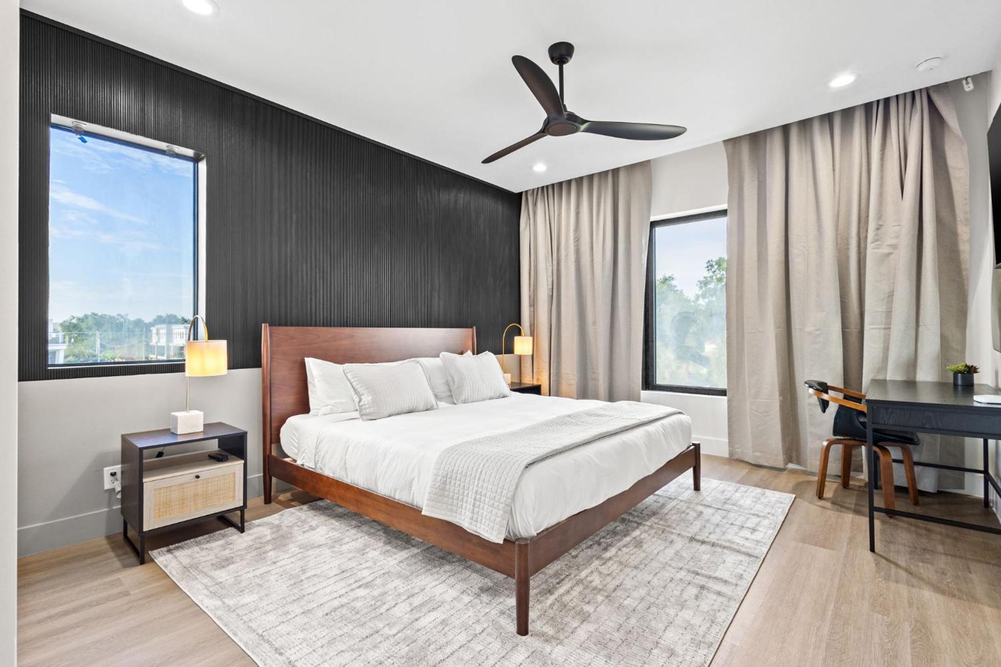 Warm Modern New Townhome in Tampa Heights view 4