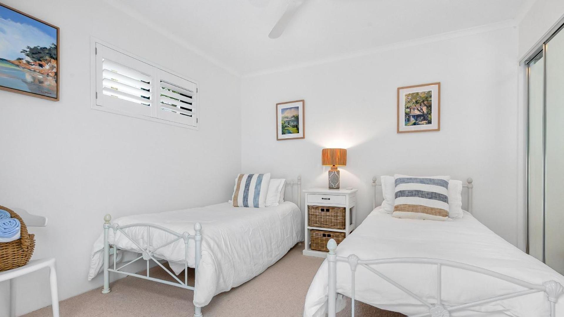 Unit 3 21 Park Generous and Comfortable Beachside Abode