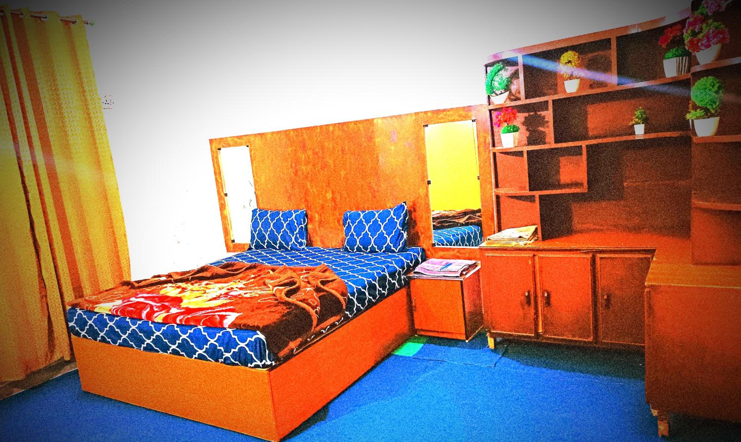 Light Family Couple Guest House